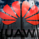 Ilustración para el artículo titulado Samsung y LG Display dejarán de suministrar componentes como chips y pantallas a Huawei